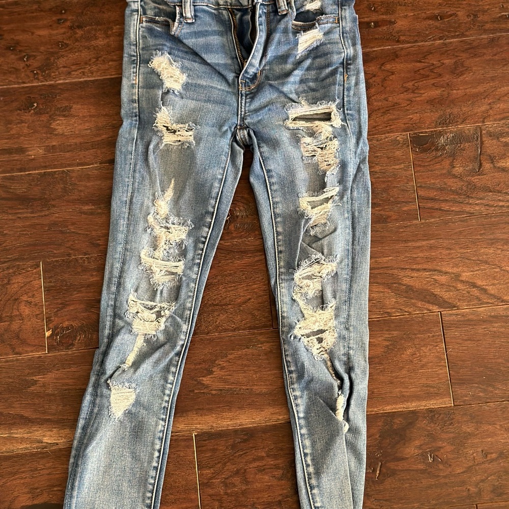 AE good condition next level stretch X size 2